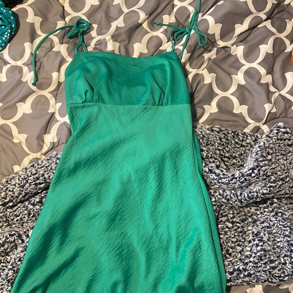 Dress - Picture 1 of 1